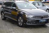 Volkswagen Passat Variant GTE 1.4 DSG/Standhzg/Navi/ACC/Kam - gebrauchte VW Passat Variant aus dem Jahr 2022