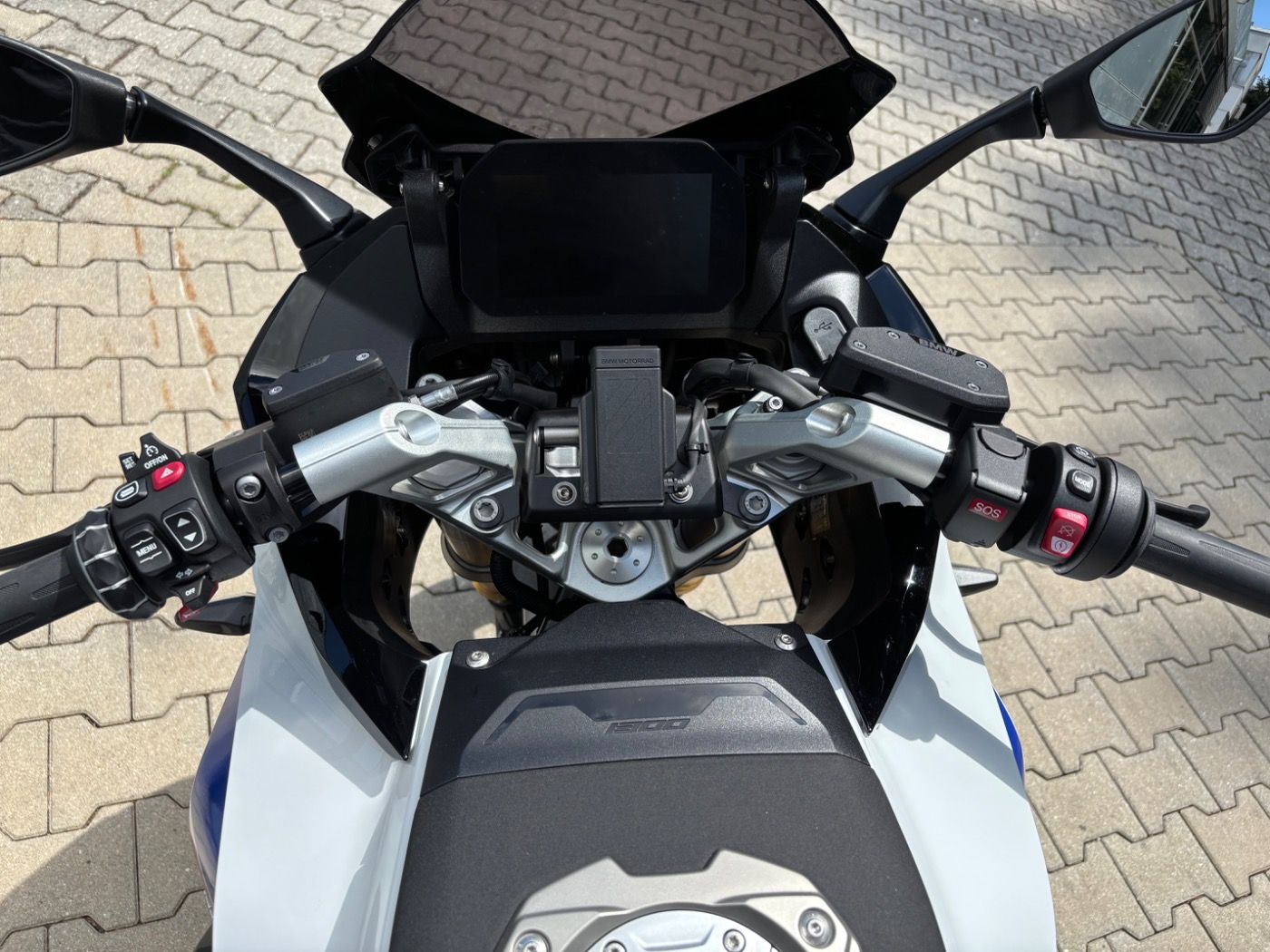 Fahrzeugabbildung BMW R 1300 RS Performance