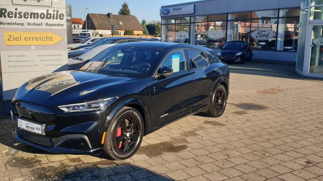 Ford Mustang Mach-E AWD Standard Range