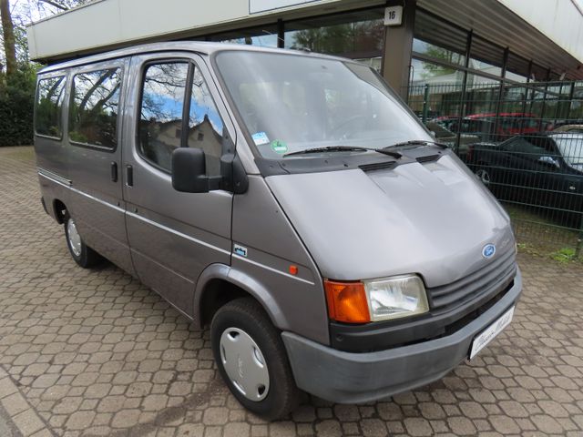 Ford Transit 2.0 9-Sitzer