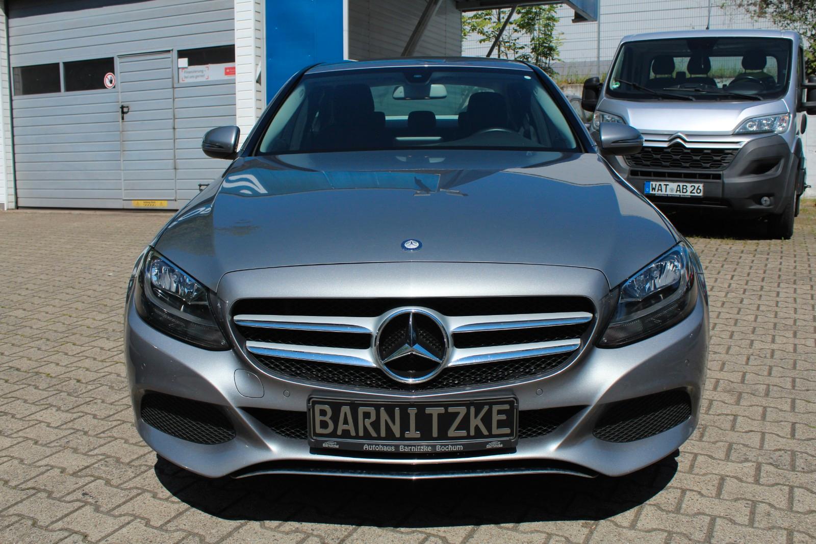 Mercedes-Benz C 180 CGI * Navi * Klimaauto * Tempomat * PDC *