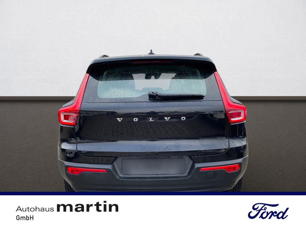 Fahrzeugabbildung Volvo XC40 1.5 Mom. ACC KAMERA SERVO PDC AHK NAVI LED