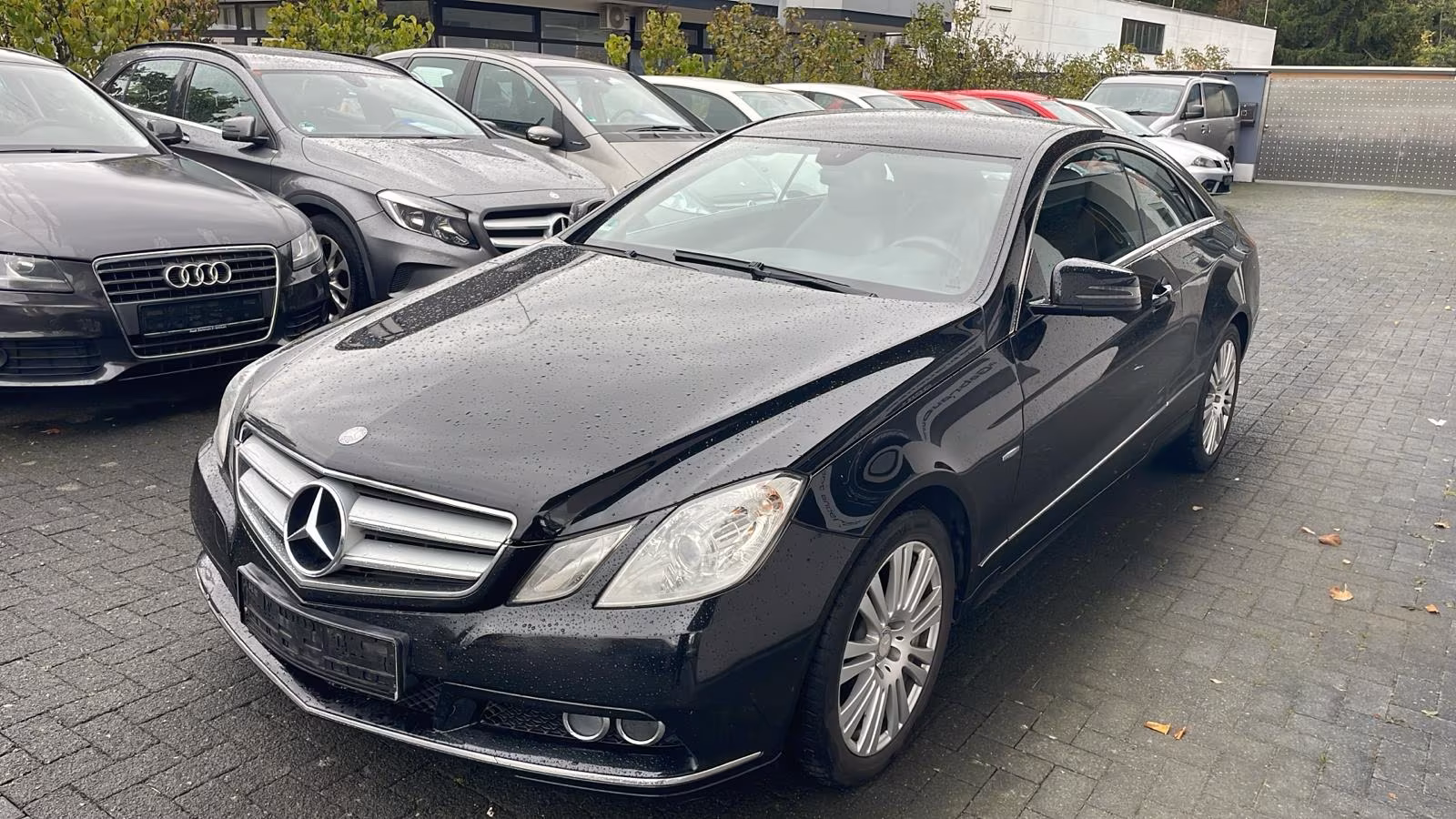 Mercedes-Benz E 250 CDI Coupe  BlueEfficiency
