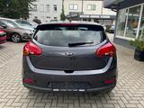Kia cee'd Fifa World Cup Ed *SH TEL EPH WKR beh.MFL - gebrauchte Kia cee'd / Ceed aus dem Jahr 2015