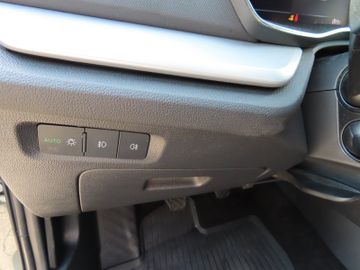 Fotografie 17 des Skoda Octavia Combi Ambition 1.5 TSi Navi 17`ALU LED