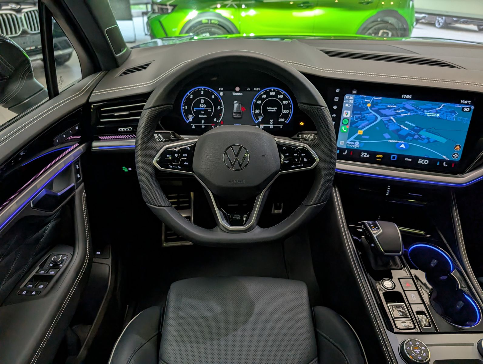 Fahrzeugabbildung Volkswagen Touareg 3.0 TDI 4M R-Line Komfort-Paket UPE 111T