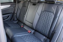 AUDI A6 Avant 45 TFSI quattro S LINE/ MATRIX LED/ B&O AUDI A6 Avant 45 TFSI quattro S LINE/ MATRIX LED/ B&O