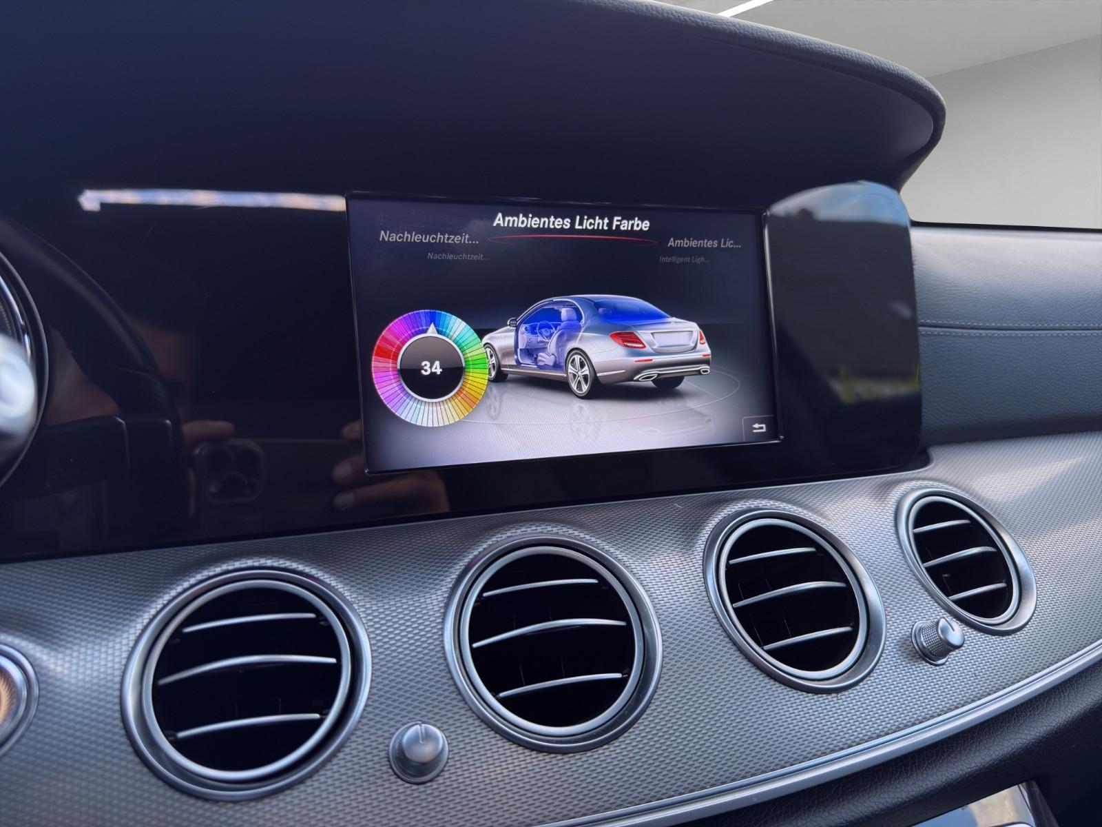 Mercedes-Benz E 220d AMG 9G SHD MULTIB NAVI TOTW CAM TEMP