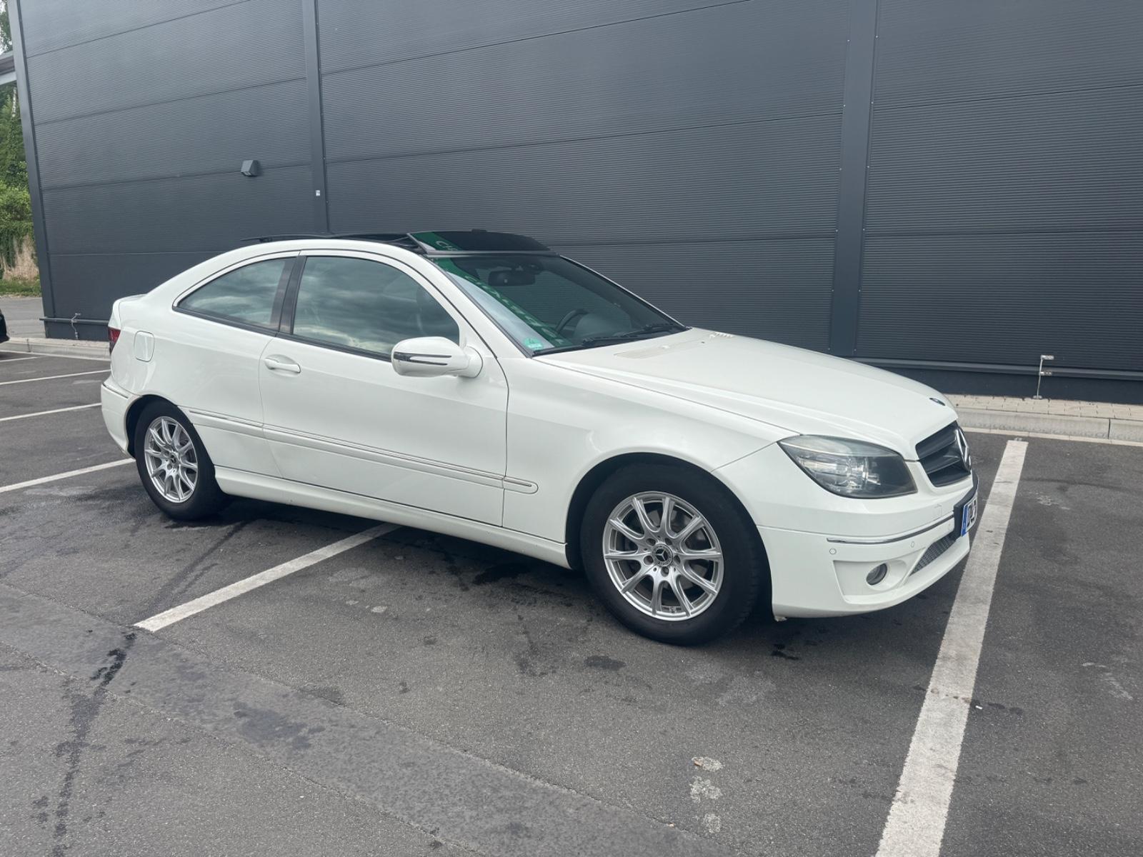 Mercedes-Benz CLC 200 CDI -