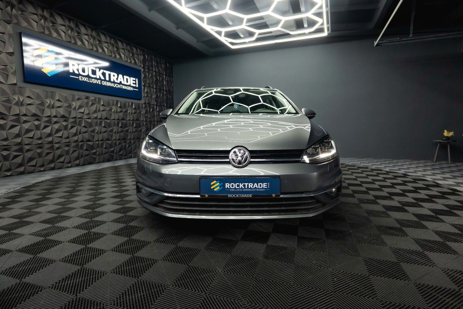 Fahrzeugabbildung Volkswagen Golf VII Variant Comfortline Autom. *ACC*LED*19%