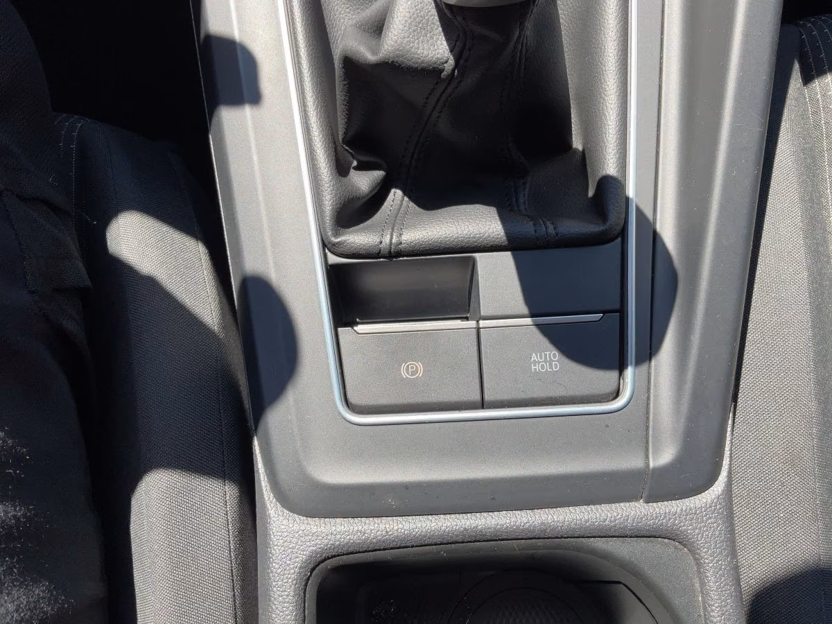 Volkswagen Golf VIII 1.0 TSI 5JG+LED+SHZ+2xPDC+APP+AHK+DAB, миниатюра 20