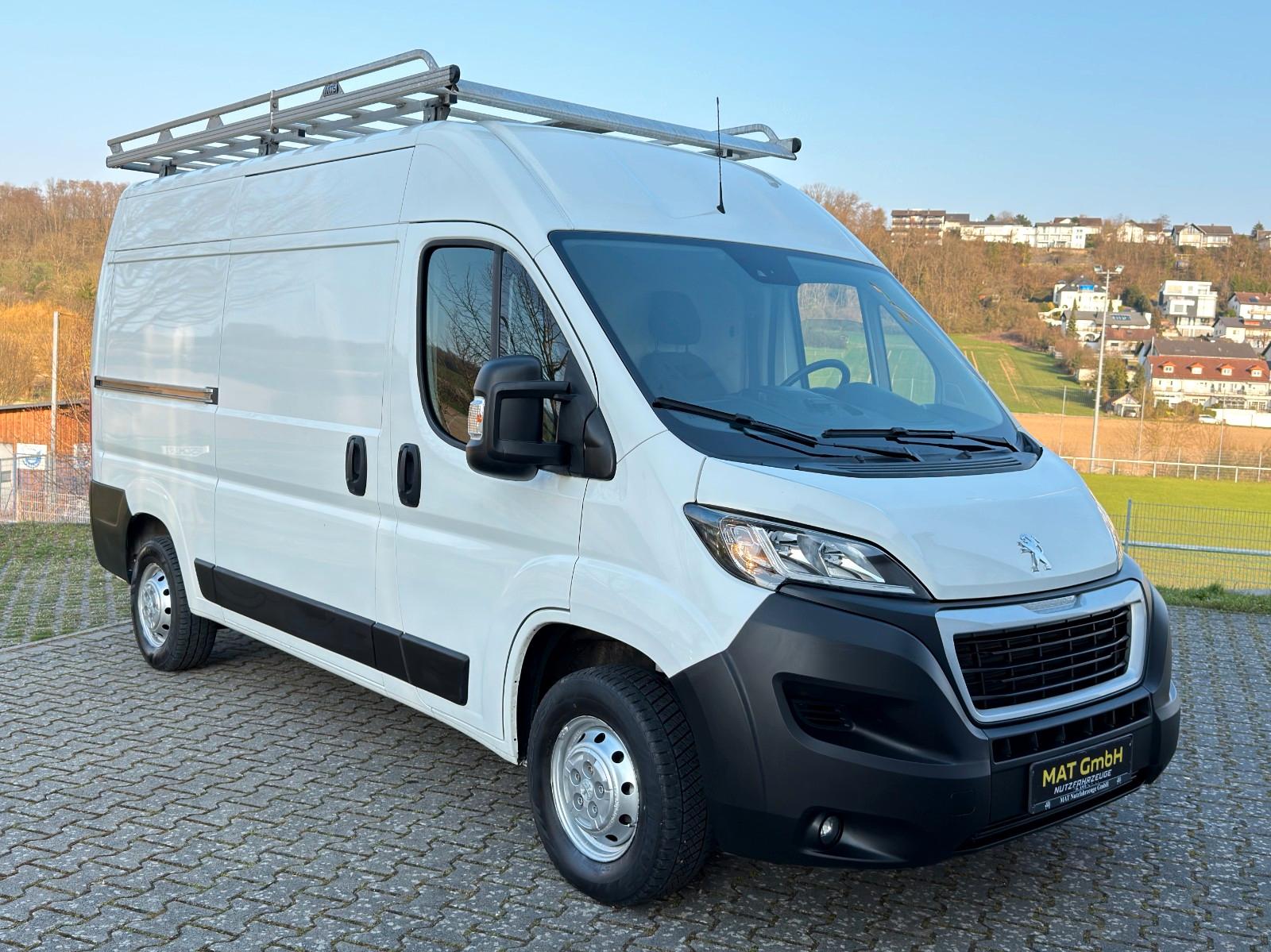 Peugeot BOXER 2.2 HDI 165PS MIT BOTT REGALE + DACHTRÄGER
