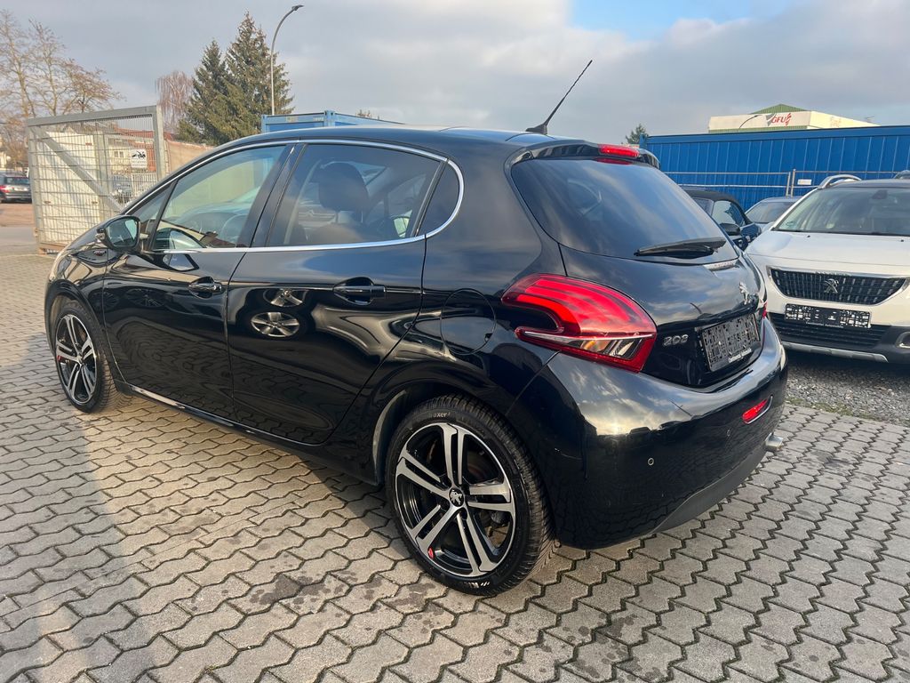 Peugeot 208 Allure GT-LINE Peugeot 208 Allure GT-LINE