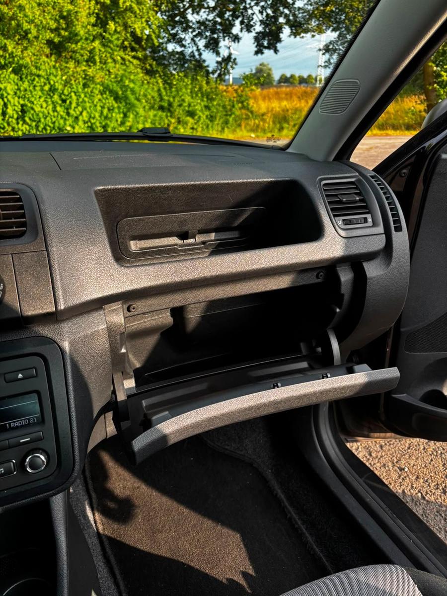 Skoda Fabia 2010 — photo 15