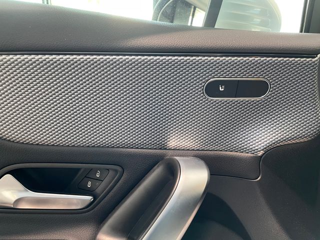 Fahrzeugabbildung Mercedes-Benz A 200 Progressive Tempomat/LED/DAB/ParkAssistent