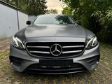 Mercedes-Benz E 450 4MATIC AMG Leder Sitzbelüftung CarPlay