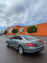Mercedes-Benz E350 CGI Coupé  - Mercedes-Benz 350: Leder, mit Navigationssystem