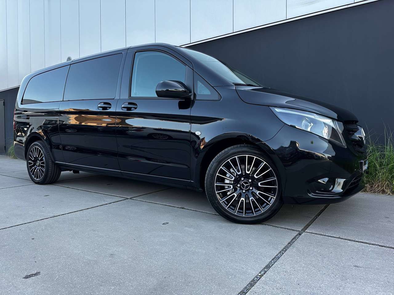 Mercedes-Benz Vito 114 CDI TOURER *AUT.*8+1ZITPL.*NAVI*LEDER*B