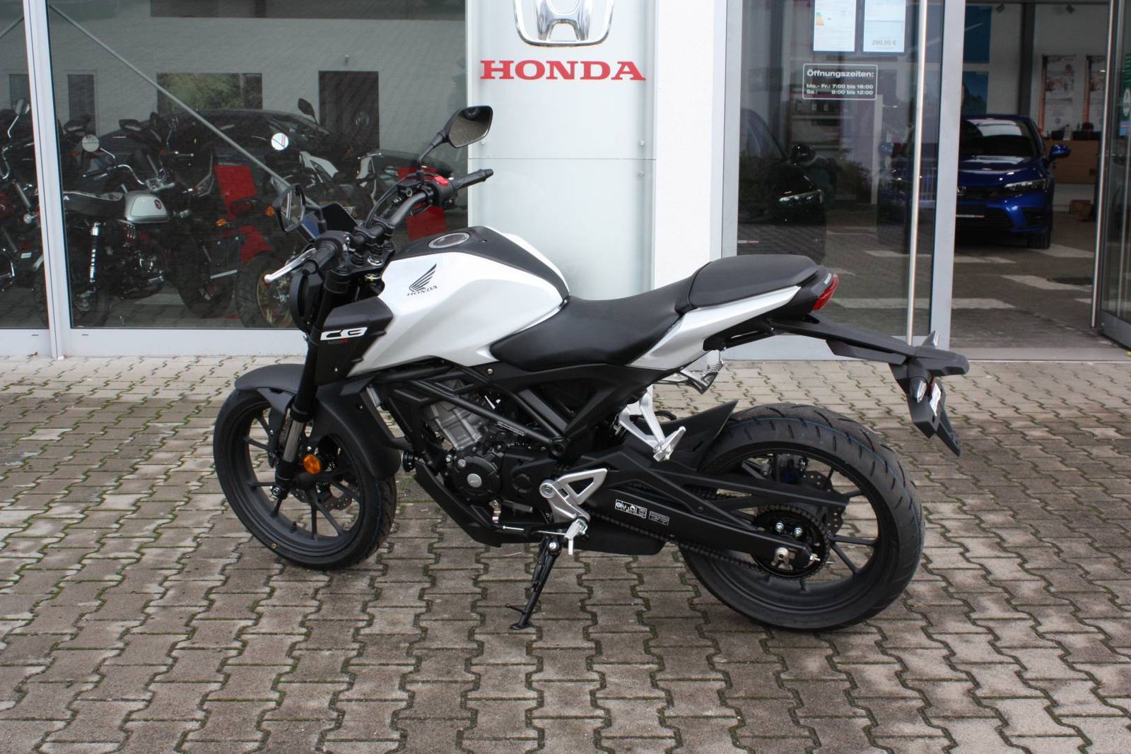 Fahrzeugabbildung Honda CB 125 R