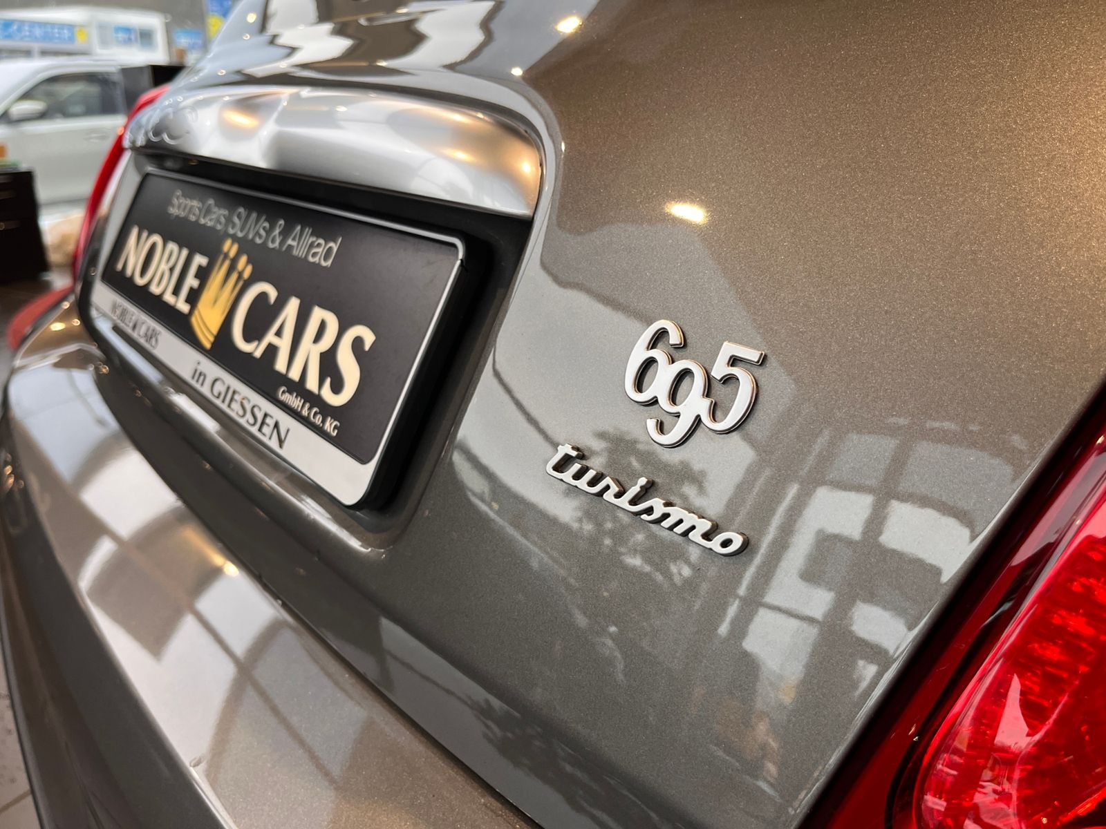 Fahrzeugabbildung Abarth 695 Turismo KLIMA NAVI LEDER ALU