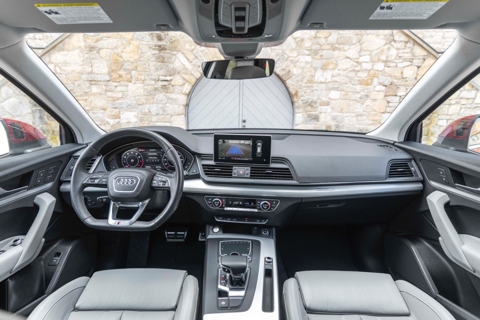 Fahrzeugabbildung Audi Q5 TFSI QUATTRO S-LINE PANO LED KAM NAV SZH SZB