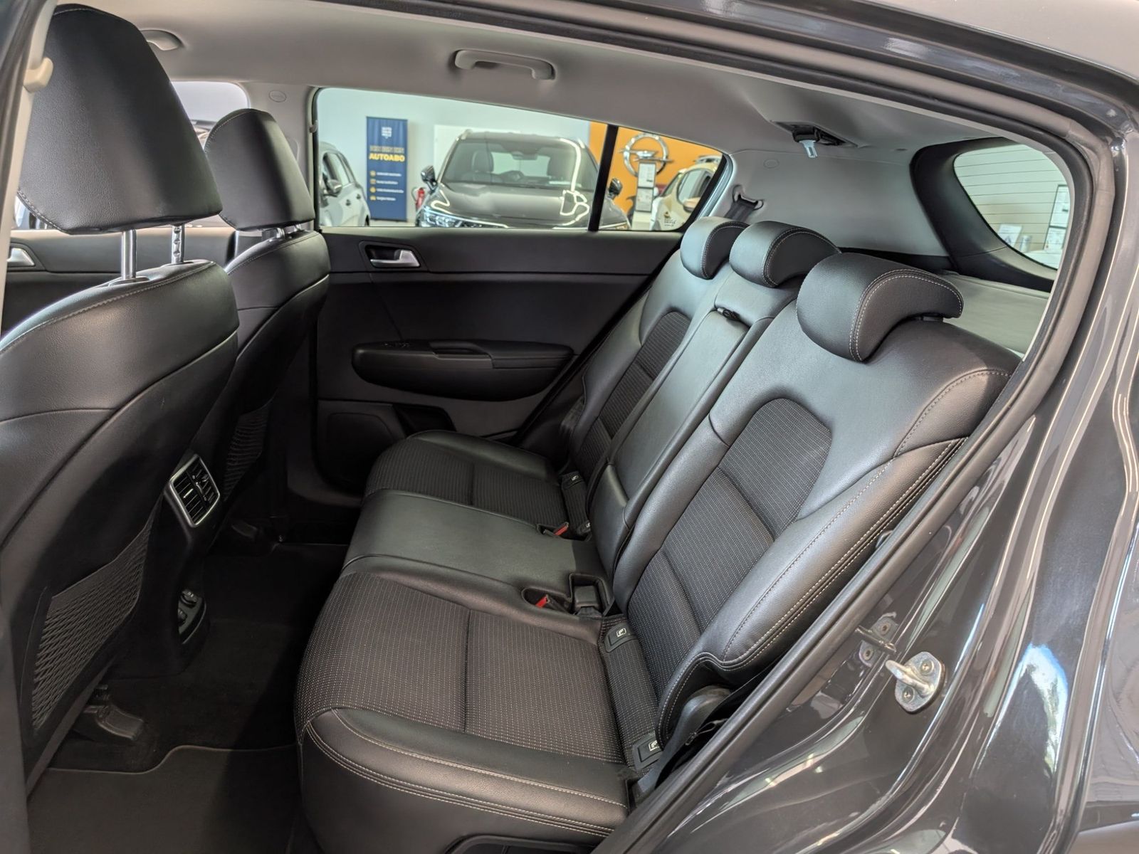 KIA Sportage 1.6 GDI Spirit 2WD JBL LED Smart-Key – Bild 9