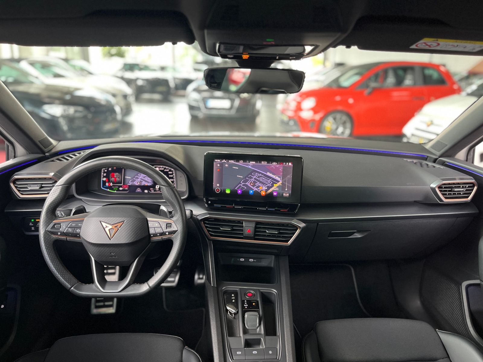 Fahrzeugabbildung CUPRA Leon VZ e-Hybrid LED ACC NAV RFK SHZ 19"
