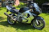 Honda CBR900RR SC 33 - HONDA CBR 900