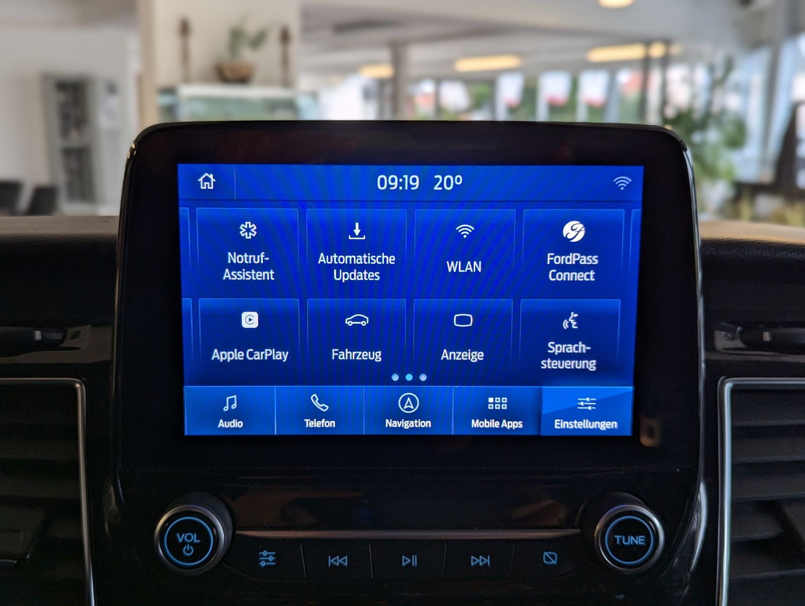 FORD Tourneo Custom 320 L2 Titan. 9-Sitze ACC Cam AHK - Image 25
