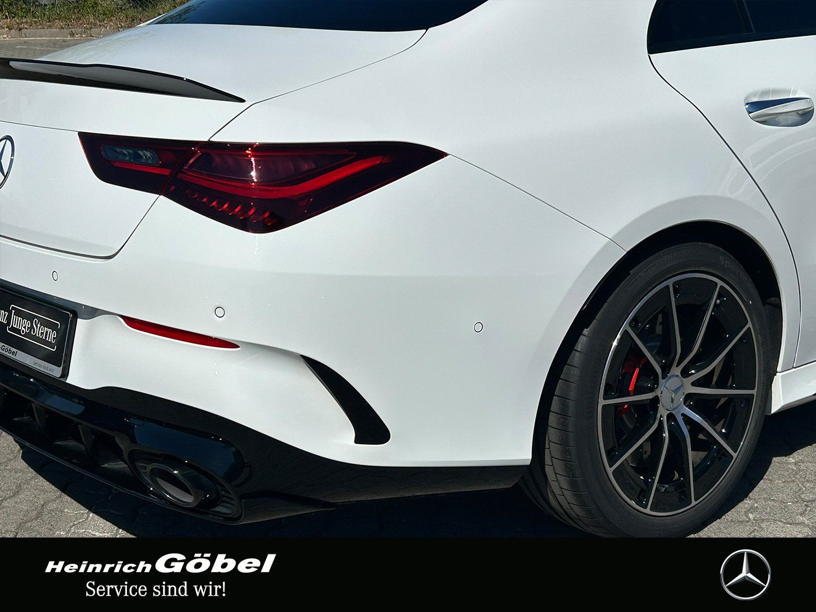 Fahrzeugabbildung Mercedes-Benz AMG CLA 35 4M AERODYNAMIK*STANDHEIZUNG*PANORAMA