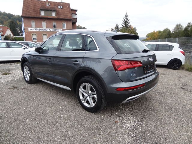 Fahrzeugabbildung Audi Q5 40 TDI quattro/HUD/1.Hand/Leder/74.000 Km