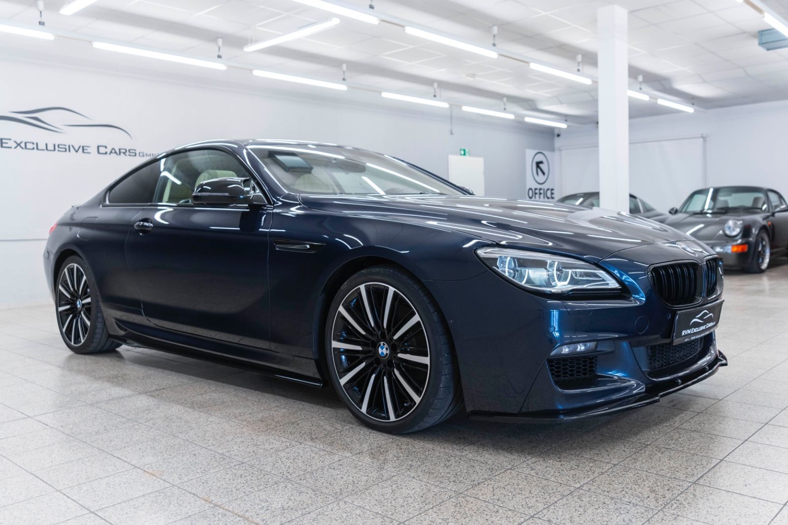 Fahrzeugabbildung BMW 650i xDrive Coupé INDIVIDUAL H&K LED KAM TOTW