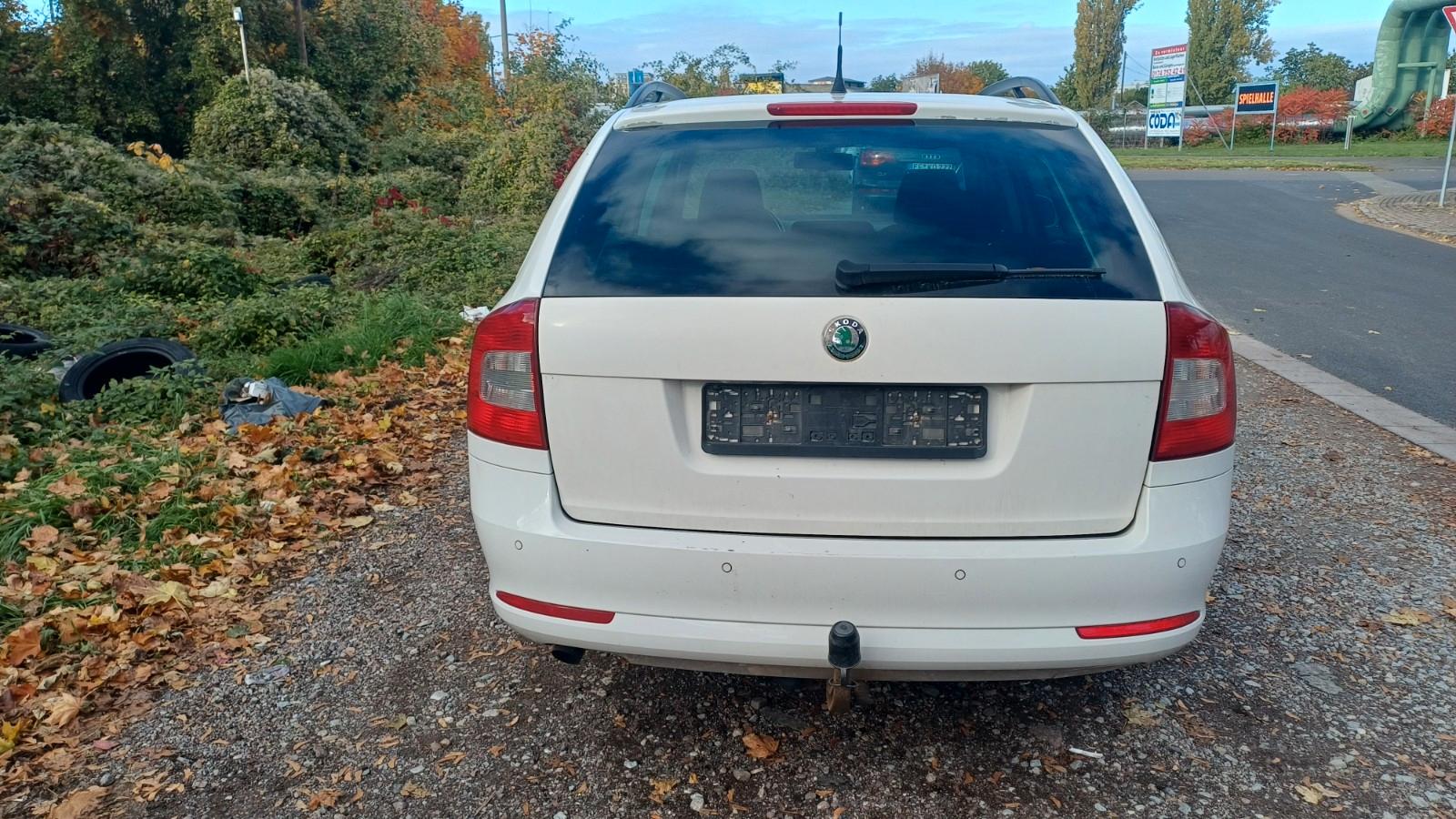 Skoda Octavia 2011 — photo 6