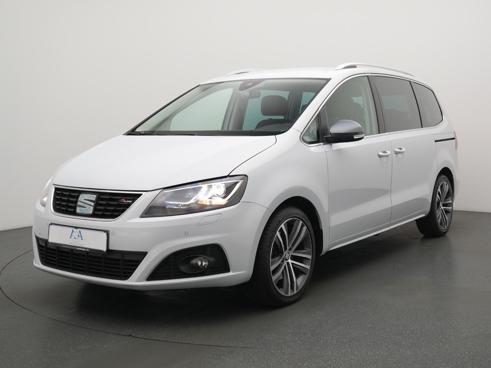 SEAT Alhambra FR-Line 7SITZE+AHK+RFKAM+APPS+NAVI+SHZ