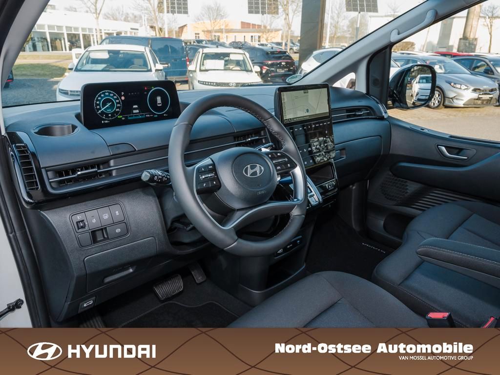 Fahrzeugabbildung Hyundai STARIA 9-Sitzer HEV TREND Easy-Access-P Park-P