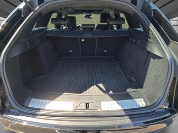Land-Rover Range Rover Velar - 11