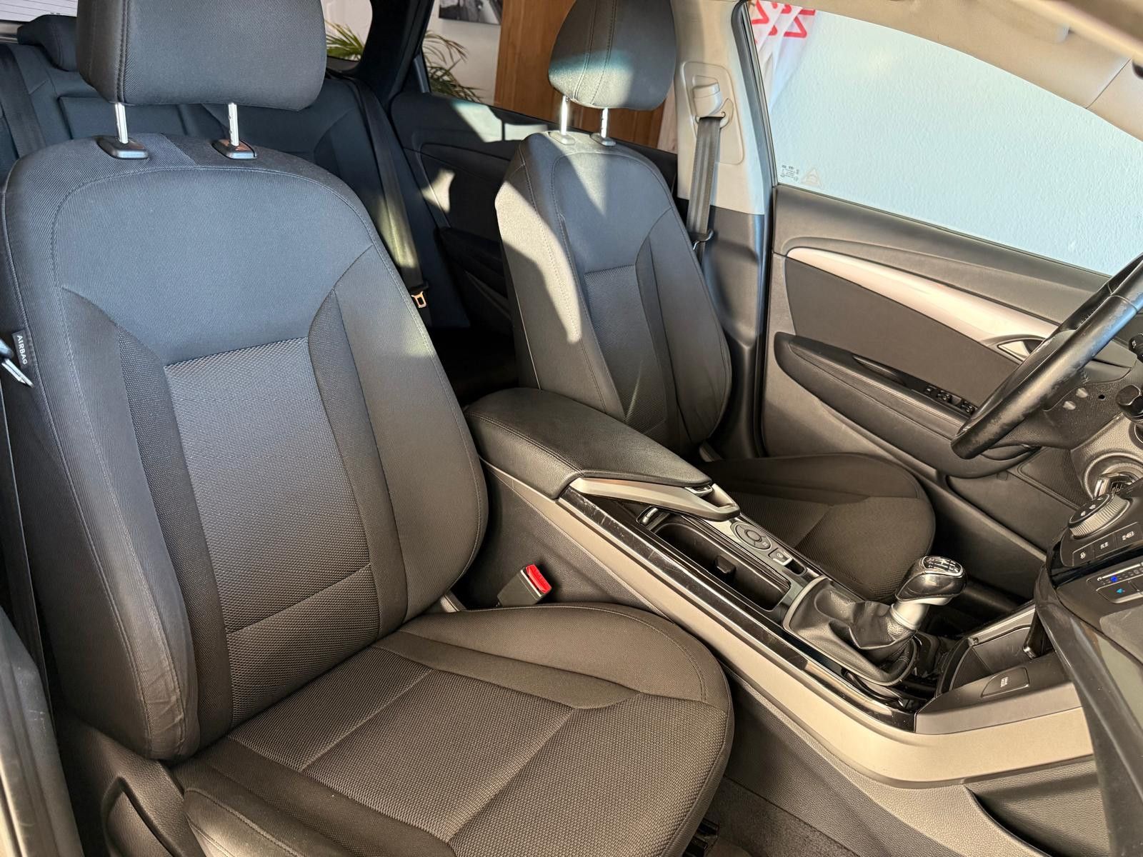 Fahrzeugabbildung Hyundai i40 cw blue Classic /AHK/8.FACH BEREIFT