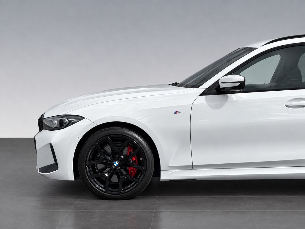 Image of BMW 320