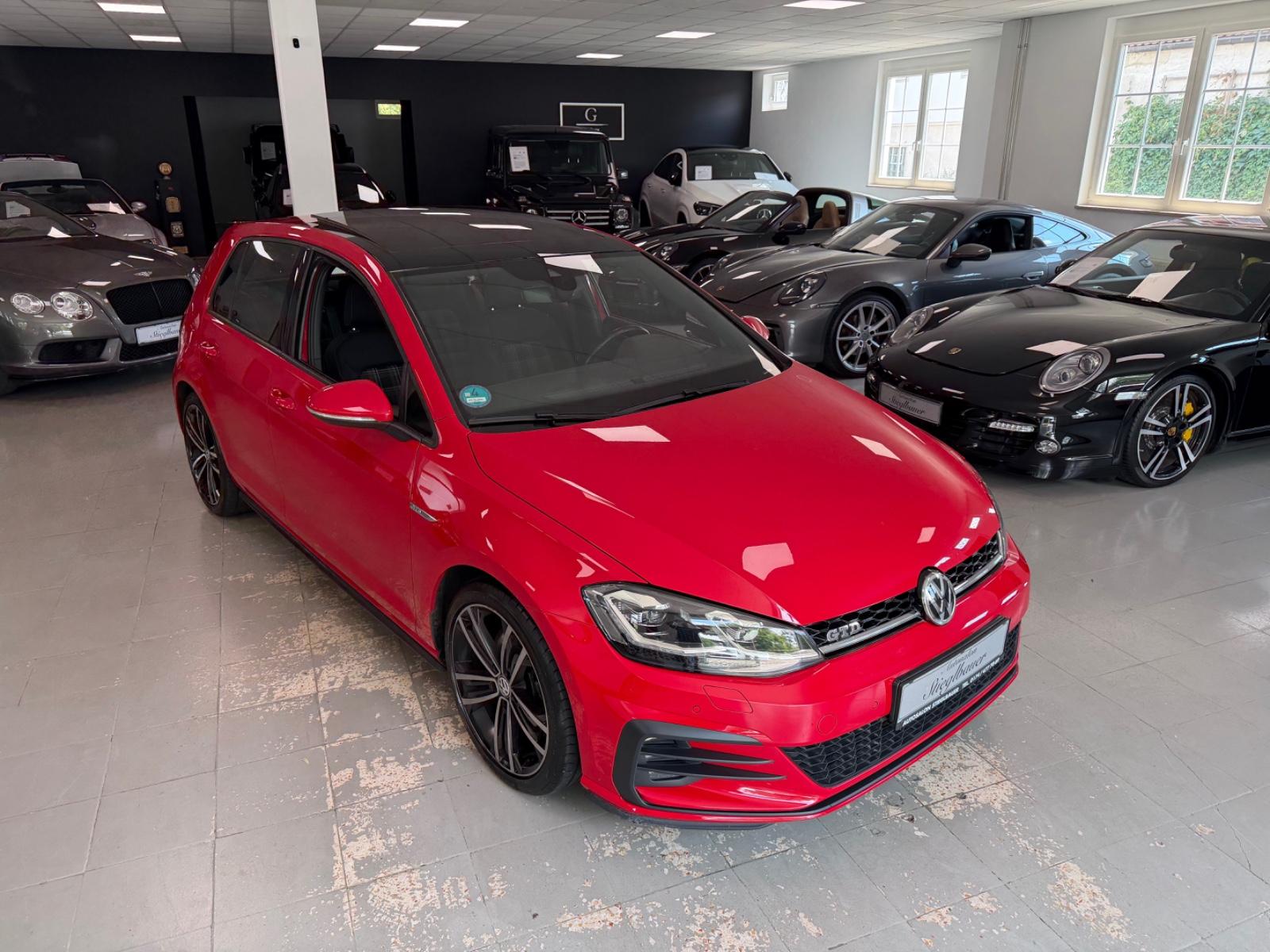 Volkswagen Golf VII Lim. GTD /Panorama/1 Hand/Scheckheft VW