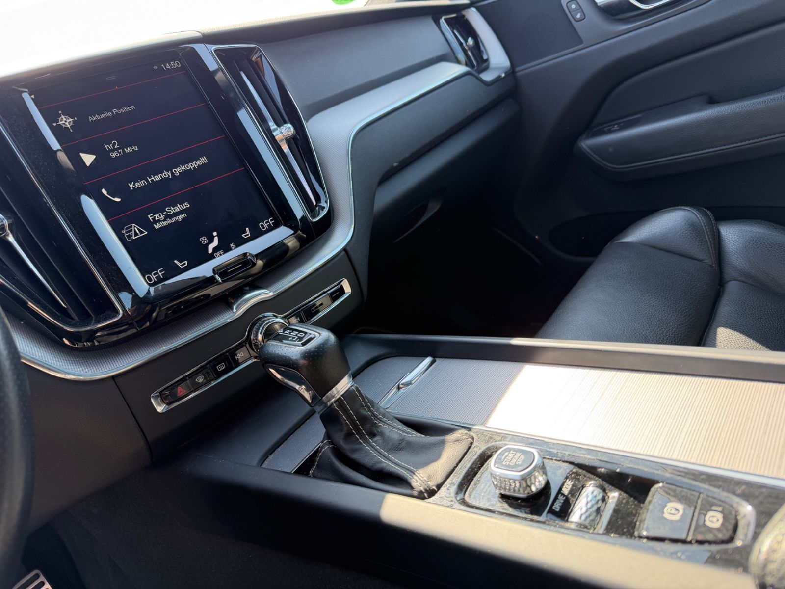Volvo XC60 R Design AWD Aut.Pano.Navi.Garantie foto 27