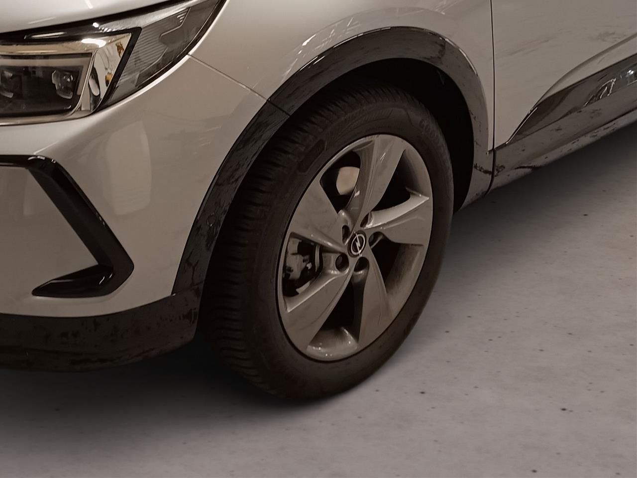 Fahrzeugabbildung Opel Grandland 1.2 GS 96KW Automatik