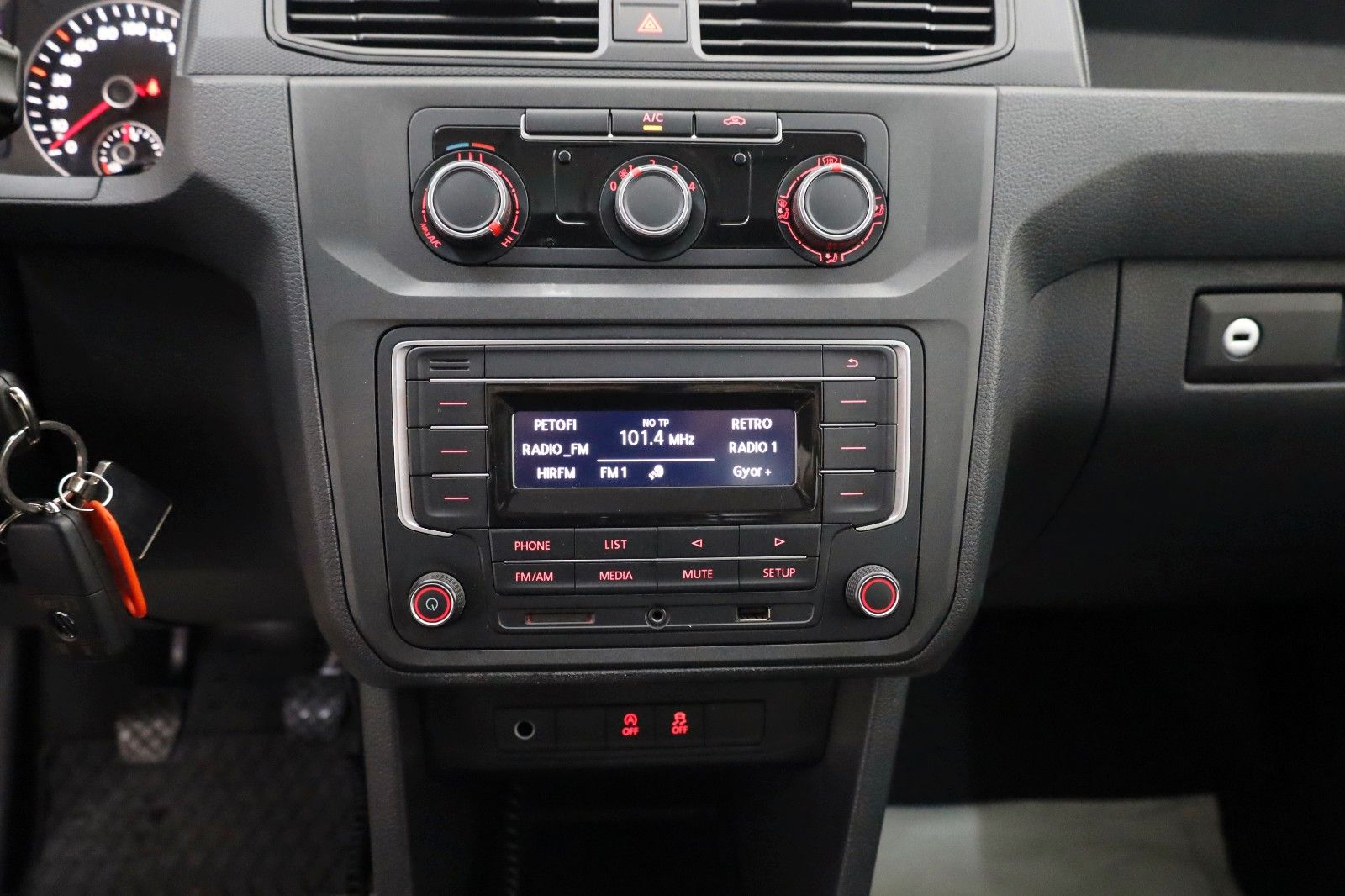 Fahrzeugabbildung Volkswagen Caddy Trendline 2.0TDI BMT 4Motion,90kW, Klima