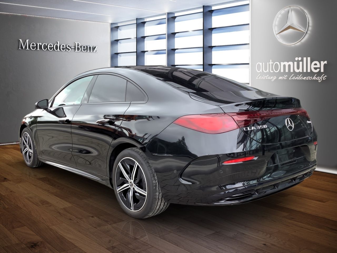 Fahrzeugabbildung Mercedes-Benz CLA 350 4M elektrisch AMG+PANO+NIGHT+MEMORY+KEYL