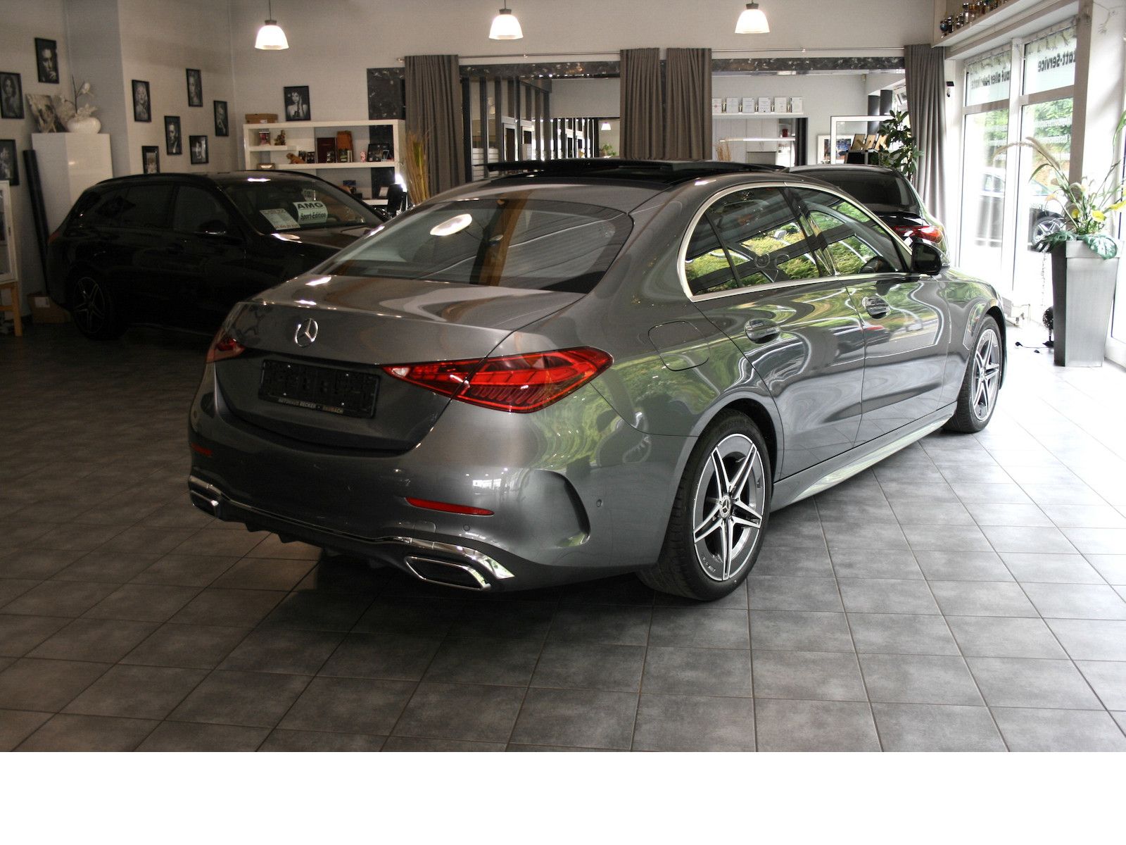 Fahrzeugabbildung Mercedes-Benz C 200 d AMG Plus *Panorama-Schiebedach *Memory