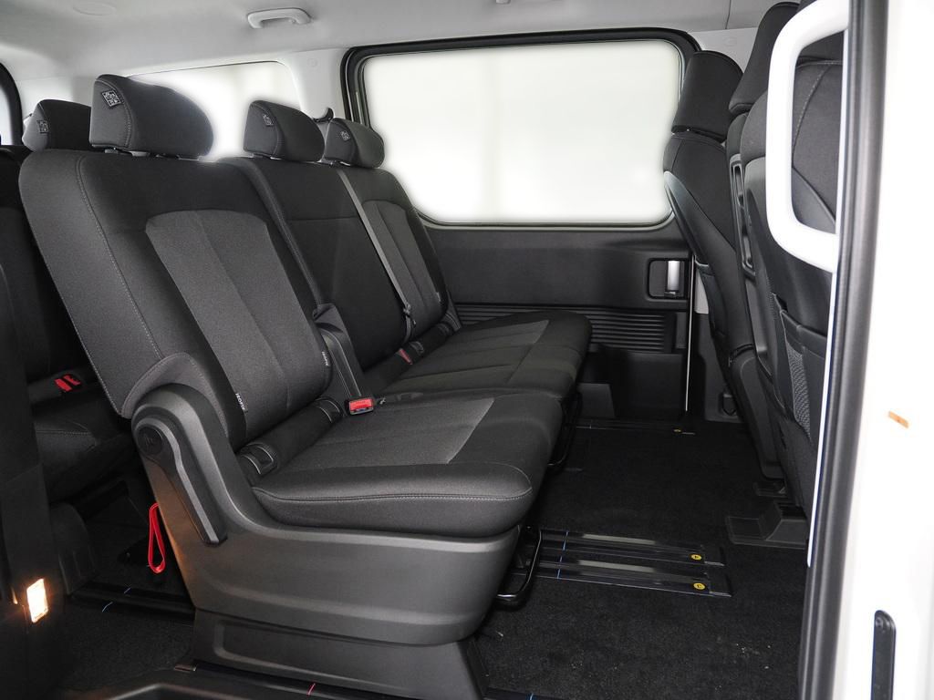 Fahrzeugabbildung Hyundai STARIA 9-Sitzer HEV TREND Easy-Access-P Park-P