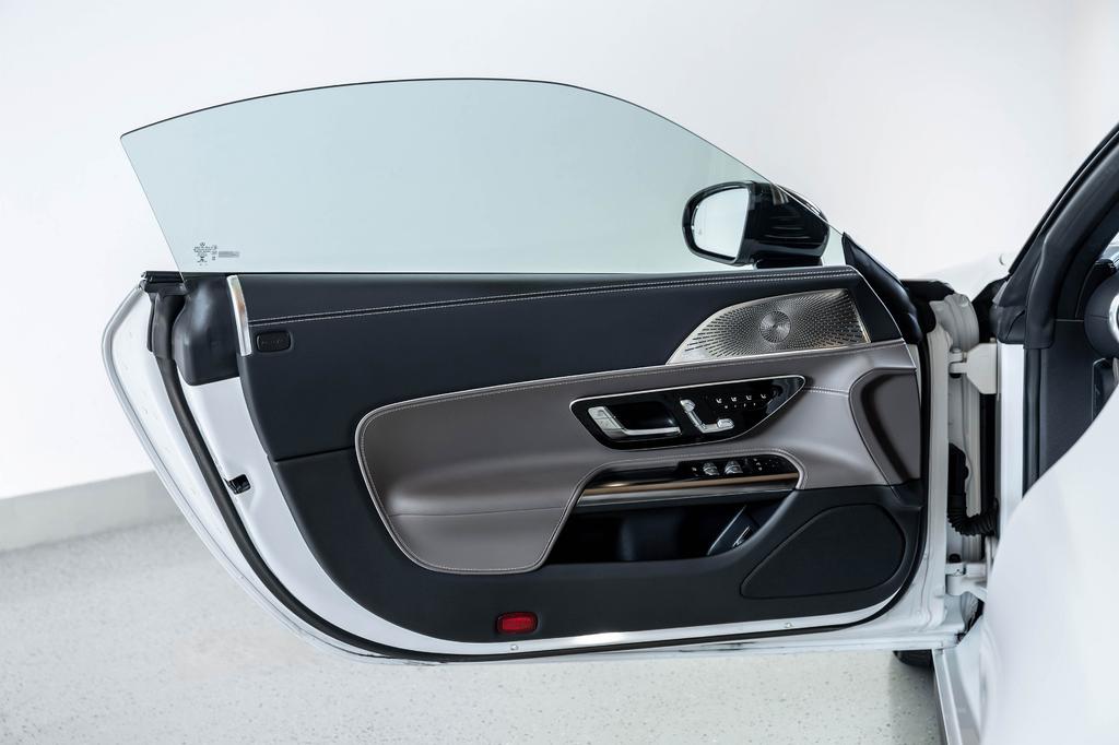 Mercedes-Benz SL 63 AMG