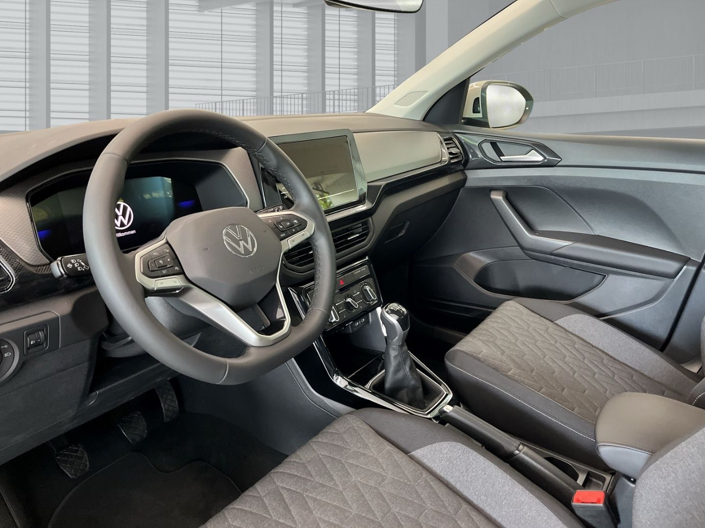 Fahrzeugabbildung Volkswagen T-Cross Life 1.0 TSI Digitales Cockpit LED ACC A