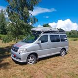 Toyota Hiace - Toyota Hiace: Van