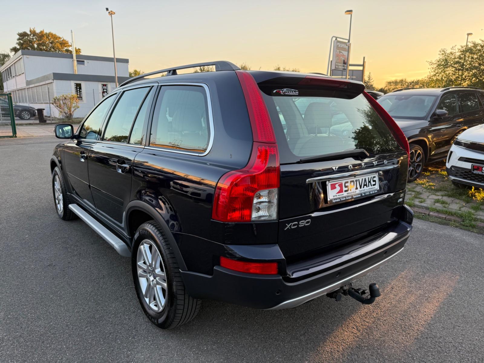 VOLVO XC90 - D5 185 CV - 7PL - CARNET ENTRETIEN