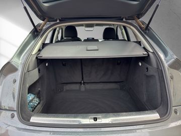 Audi Q3 2.0 TDI quattro s tronic design *LED*NAVI*SHZ